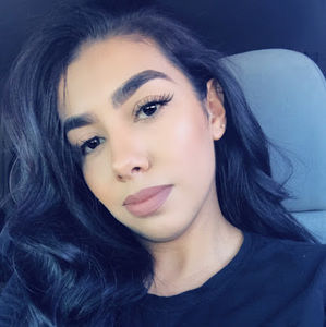 Meet your Posher, Kassandra